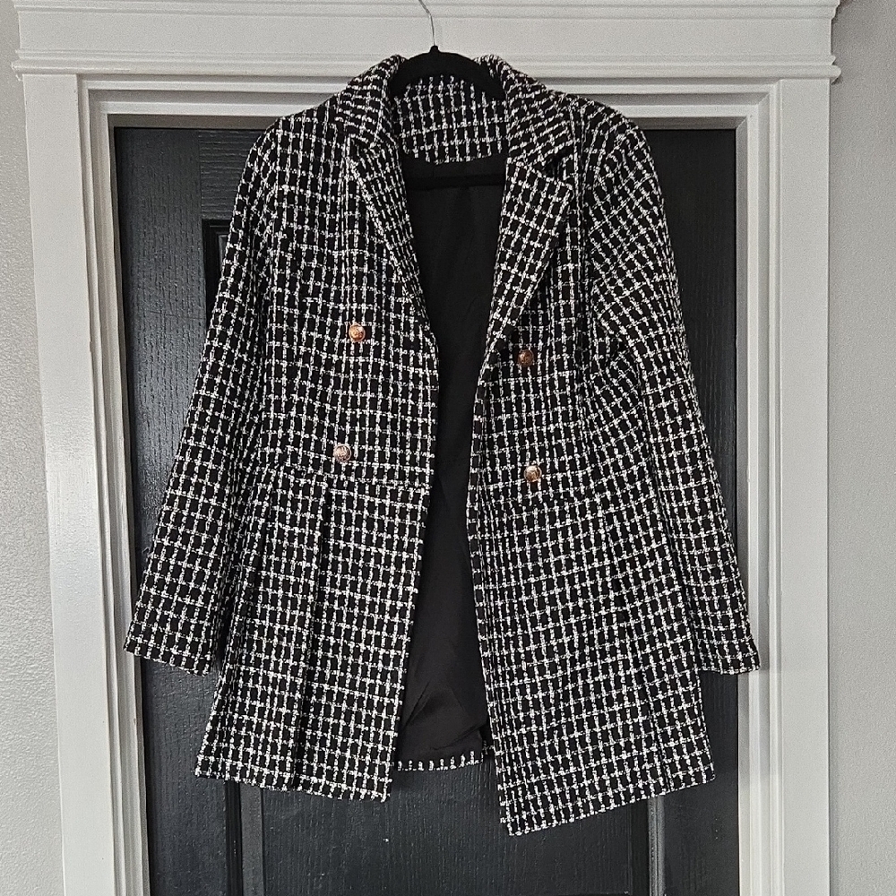 Black And White Tweed Peplum Lady Jacket Size Medium